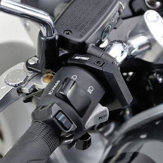 Daytona Motorrad USB- Steckdose Slim 5V 2,4 A passend für 7/8 + 1,  50,92 €